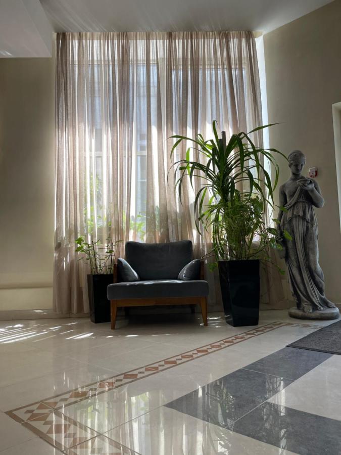 Aqvium Hotel Днепър Екстериор снимка