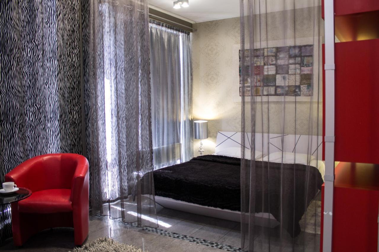 Aqvium Hotel Днепър Екстериор снимка