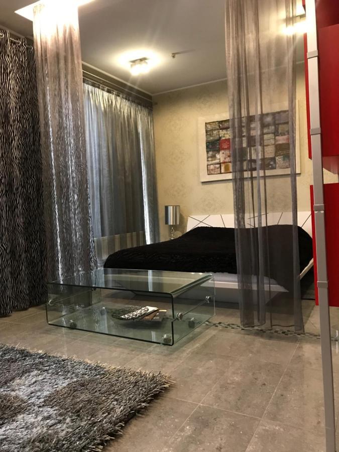 Aqvium Hotel Днепър Екстериор снимка